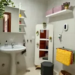 Amanecer Isleno Habitaciones, Private In A Shared 3-bedroom In Arrecife, Lanzarote