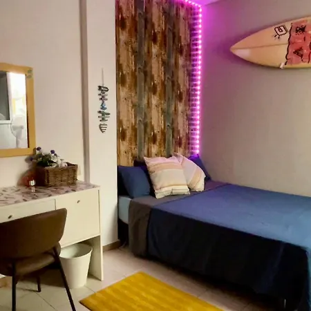 Amanecer Isleno Habitaciones, Private In A Shared 3-bedroom In Arrecife, Lanzarote * Arrecife (Lanzarote)