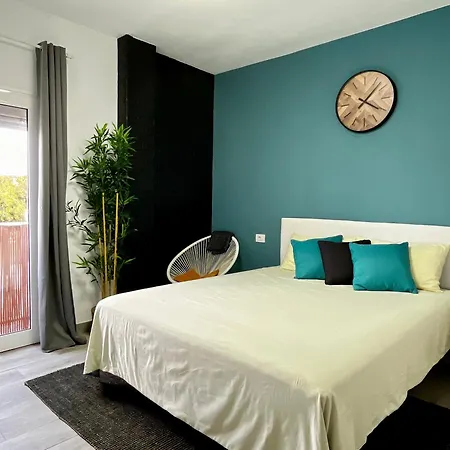 Amanecer Isleno Habitaciones, Private In A Shared 3-bedroom In Arrecife, Lanzarote Bed & Breakfast *