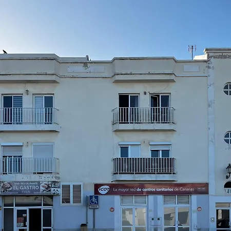 Amanecer Isleno Habitaciones, Private In A Shared 3-bedroom In Arrecife, Lanzarote Bed & Breakfast *